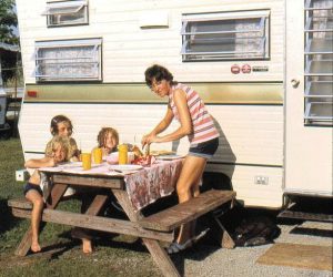 1972 Camping a Niagara